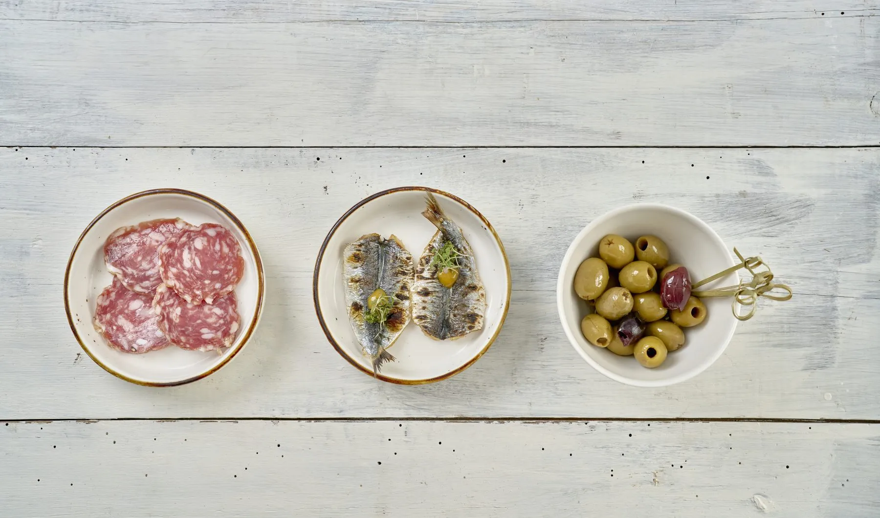 Plates to share · chosen from the day's table.